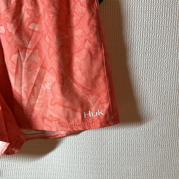 HUK Performance Quick Drying Shorts Womens Large - Picture 2 of 6